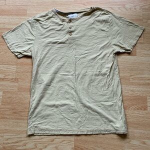 Men’s 3 Button Short Sleeve